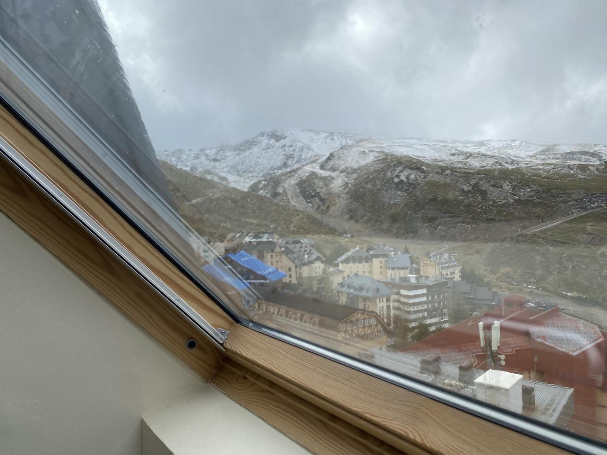 Apartment Nevada Estudio Con Garaje En Edif Serraneu
