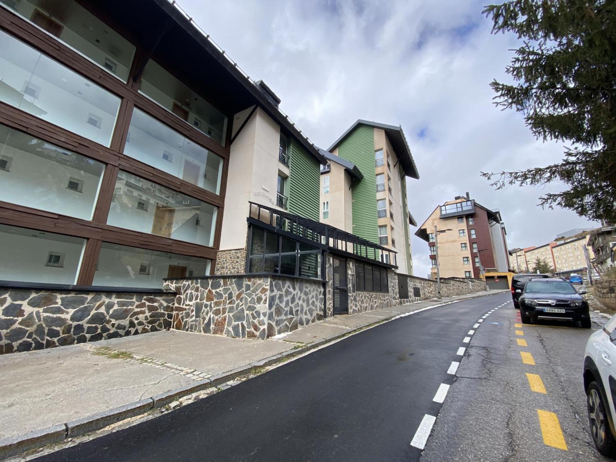 Nevada Estudio Con Garaje En Edif Serraneu Sierra Nevada